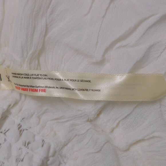 Free People Adella Cami Crochet Lace Flowy Tiered Crisscross White XS New - Picture 8 of 11